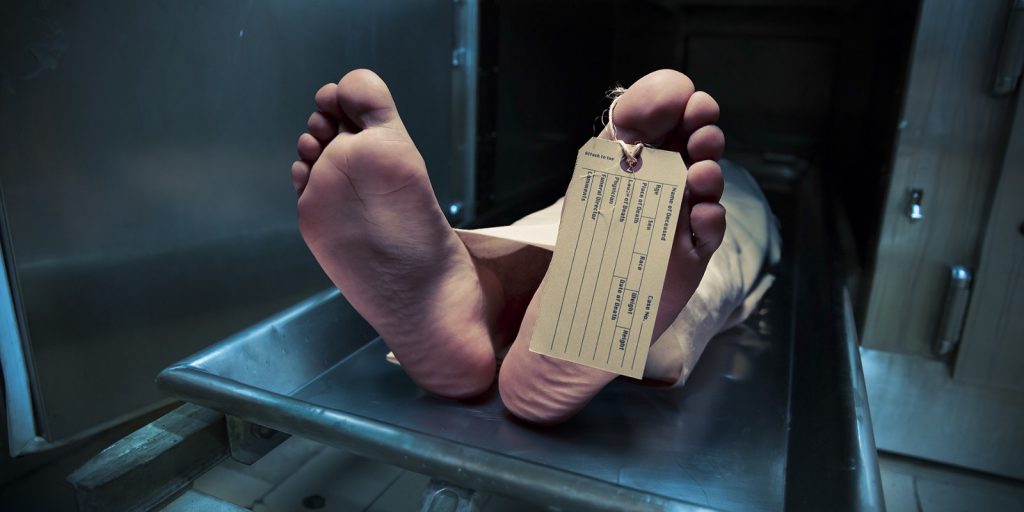 Toe tag on a dead body